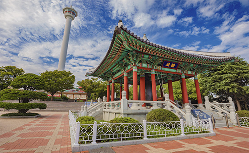 龍頭山公園・釜山タワー（韓国）