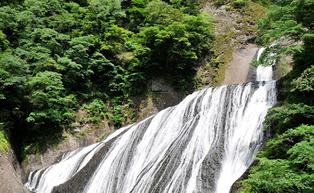 袋田の滝(イメージ)