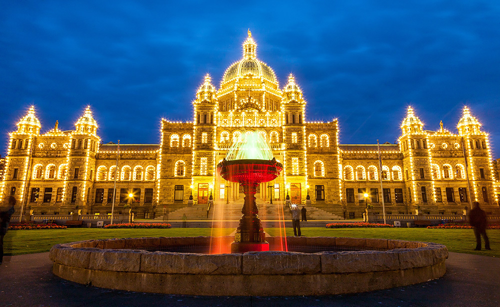 州議事堂ライトアップ<br/>（ビクトリア/カナダ）