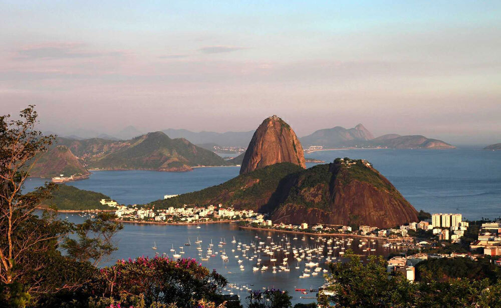 シュガーローフ山<br/>(マダガスカル/アンツィラナナ)