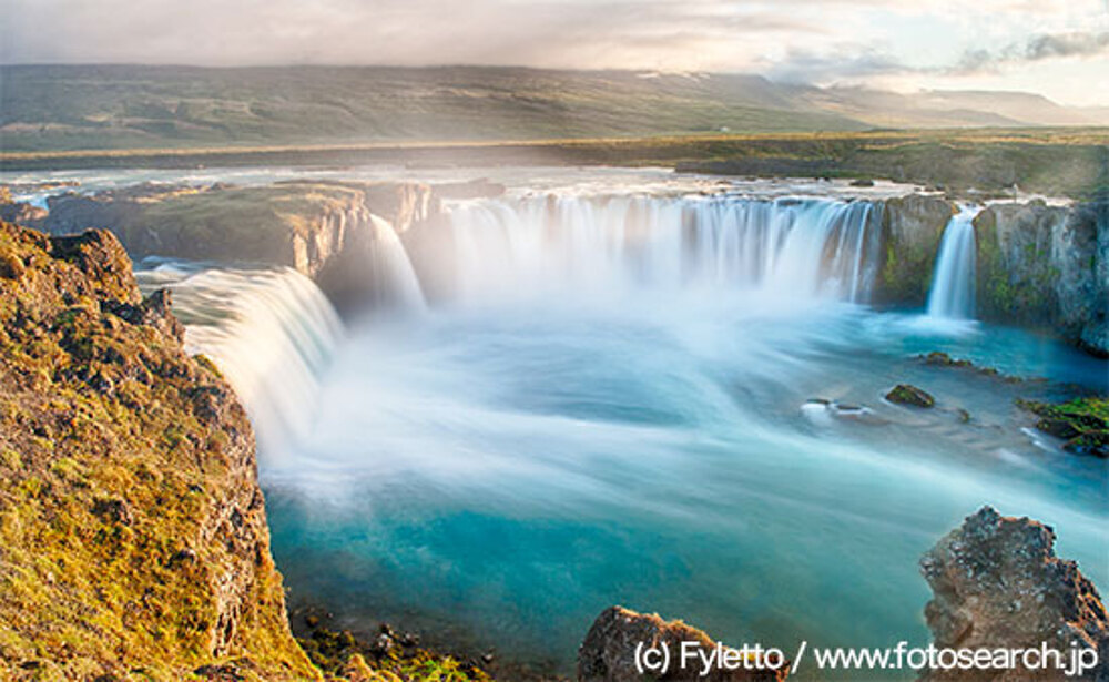 ゴーザフォスの滝<br/>(アイスランド/アークレイリ)