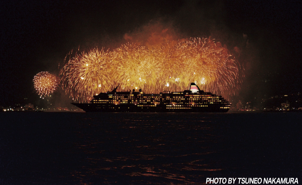 飛鳥IIと伊東花火（イメージ）