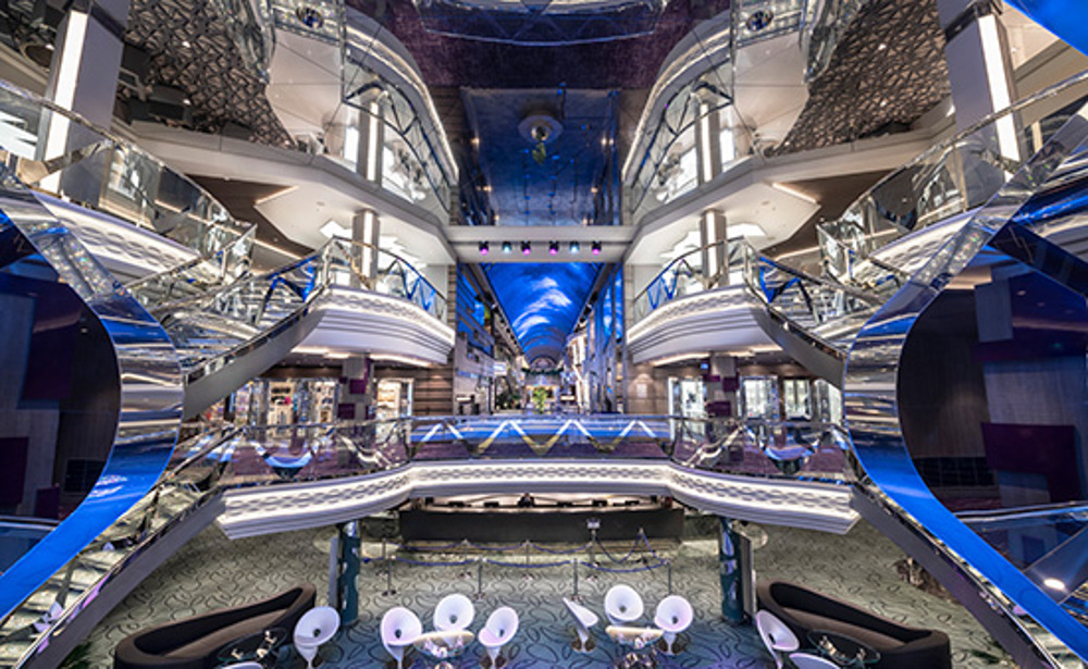 MSCベリッシマ<br>インフィニティ アトリウム