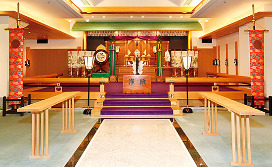 幸福殿初詣・表参道