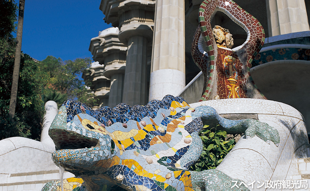 barcelona_park_guell_02