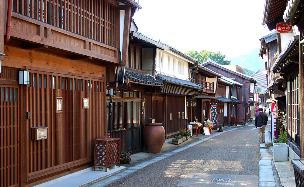 四日市