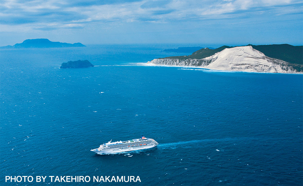 新島沖の飛鳥II イメージ