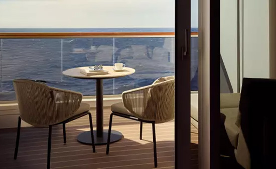  エクスプローラ III オーシャングランドテラススイート